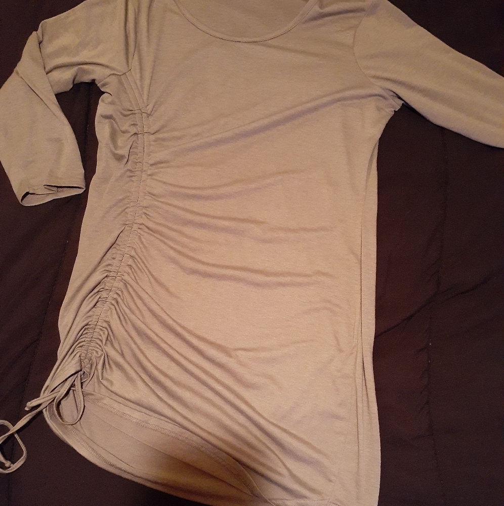Tie to fit top